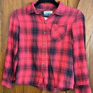Magellan Outdoors Red Plaid Kids Button Down Shirt Size M 8/10